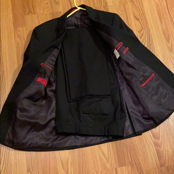 Suit - Picture 2 of 2